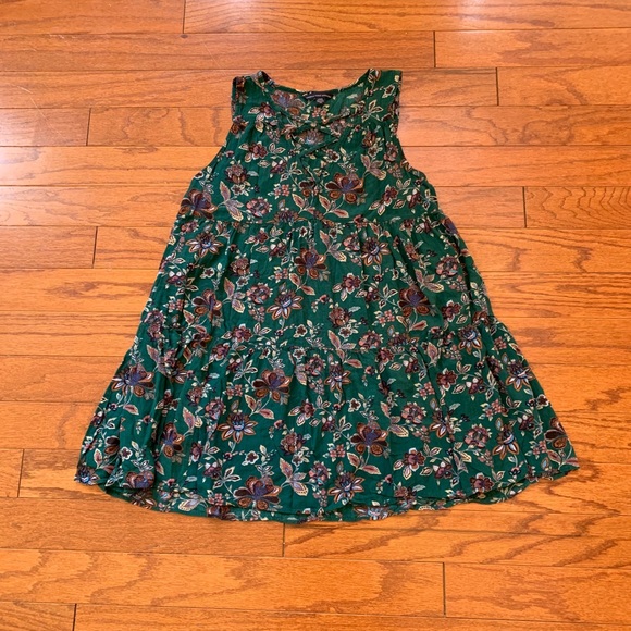 American Eagle Outfitters Dresses & Skirts - American Eagle Outfitters Women’s Green Floral